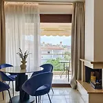 Apartman Eldana First Line With Shared Pool Jerakiní