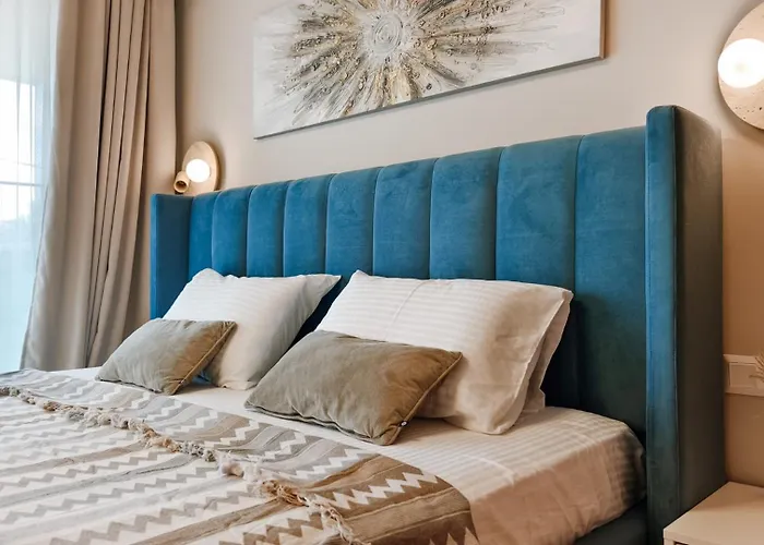 Eldana First Line With Shared Pool 公寓