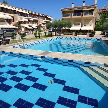 Daire Eldana First Line With Shared Pool Gerakini